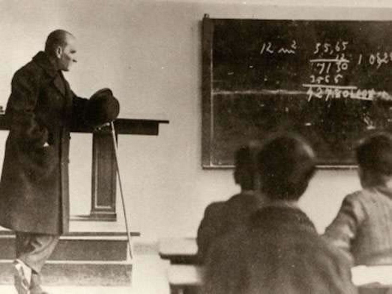 Öğretmenler Günü Atatürk